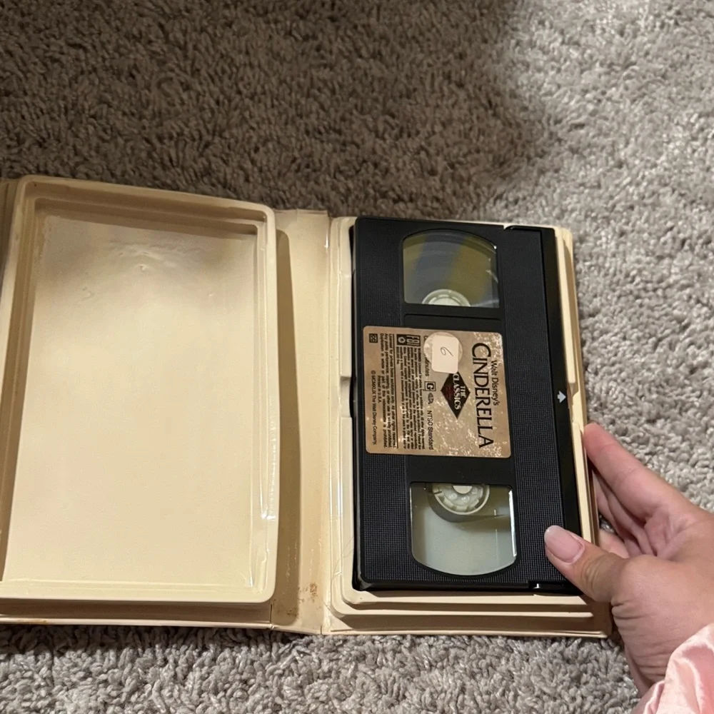 Walt Disney's Cinderella VHS the black diamond